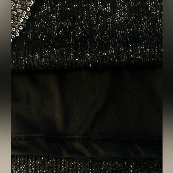 Cable & Gauge Ombré Sequin Top - NWT - Picture 3 of 6